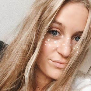 Meet your Posher, Annika